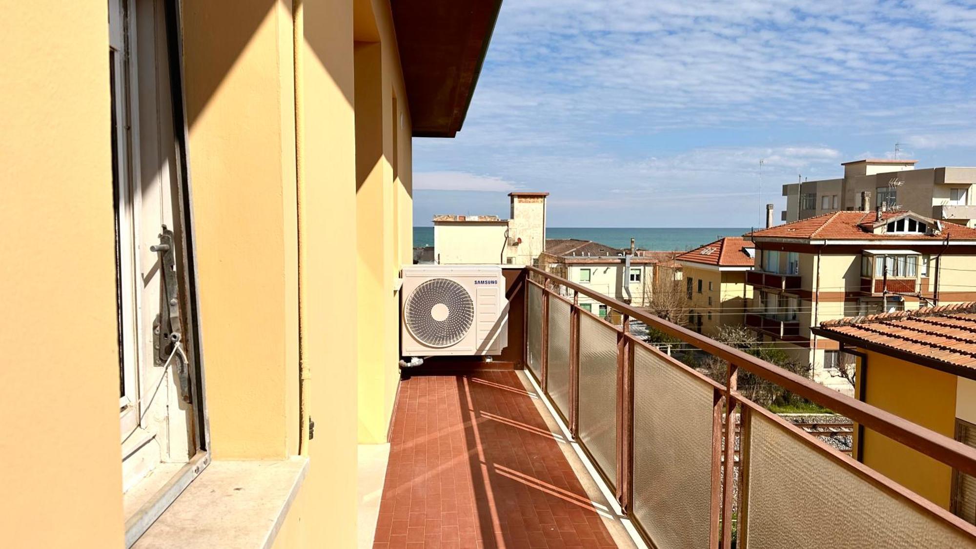 Se041 - Senigallia, Quadrilocale Accessoriato A 150Mt Dal Mare Esterno foto